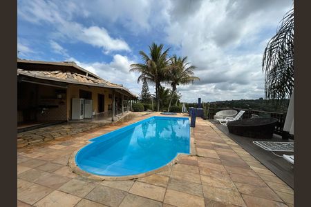 Casa de condomínio à venda com 492m², 4 quartos e 3 vagas