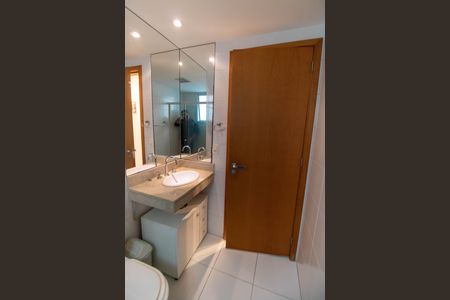 Apartamento para alugar com 55m², 1 quarto e 1 vaga Apartamento para alugar com 55m², 1 quarto e 1 vagaBanheiro da Suíte