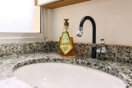 Apartamento à venda com 57m², 2 quartos e 1 vaga Apartamento à venda com 57m², 2 quartos e 1 vagaBanheiro