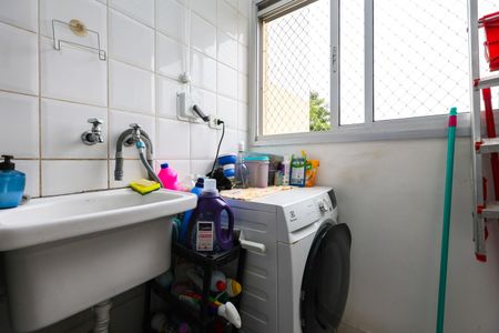 Apartamento à venda com 57m², 2 quartos e 1 vaga Apartamento à venda com 57m², 2 quartos e 1 vagaÁrea de Serviço