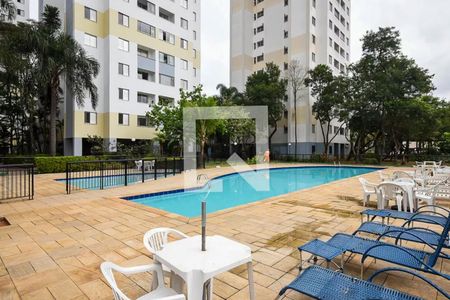 Apartamento à venda com 57m², 2 quartos e 1 vaga Apartamento à venda com 57m², 2 quartos e 1 vagaÁrea comum - Piscina