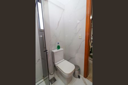 Apartamento à venda com 75m², 3 quartos e 1 vaga Apartamento à venda com 75m², 3 quartos e 1 vagaBanheiro da Suíte