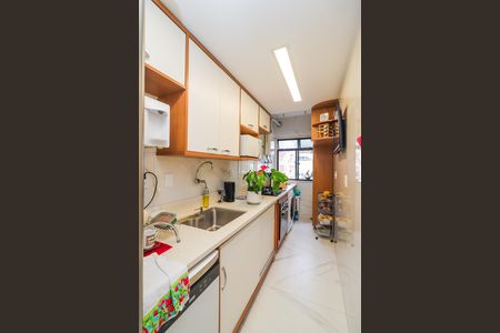 Apartamento à venda com 75m², 3 quartos e 1 vaga Apartamento à venda com 75m², 3 quartos e 1 vagaCozinha e Área de Serviço