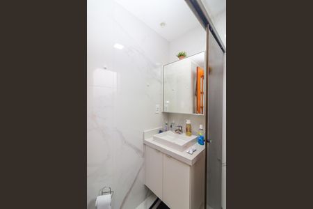 Apartamento à venda com 75m², 3 quartos e 1 vaga Apartamento à venda com 75m², 3 quartos e 1 vagaBanheiro da Suíte