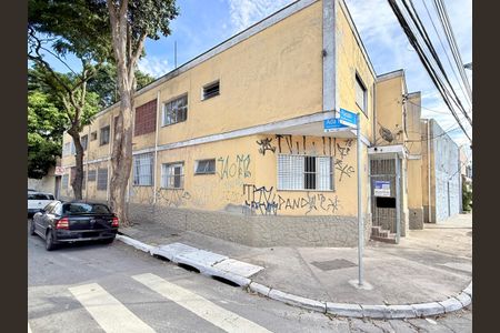 Apartamento para alugar com 49m², 1 quarto e sem vaga Apartamento para alugar com 49m², 1 quarto e sem vagaFachada