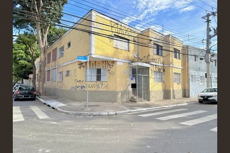 Apartamento para alugar com 49m², 1 quarto e sem vaga Apartamento para alugar com 49m², 1 quarto e sem vagaFachada