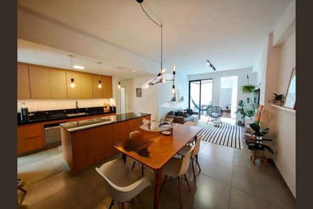 Apartamento à venda com 107m², 2 quartos e 1 vaga