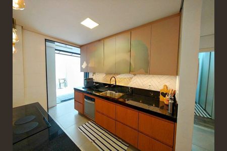 Apartamento à venda com 107m², 2 quartos e 1 vaga