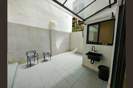 Apartamento à venda com 107m², 2 quartos e 1 vaga