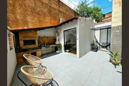 Apartamento à venda com 107m², 2 quartos e 1 vaga