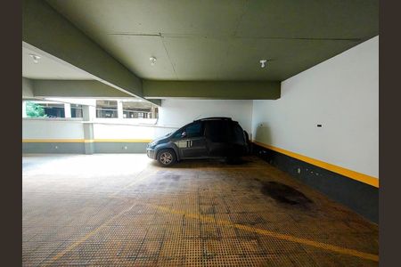 Apartamento à venda com 107m², 2 quartos e 1 vaga