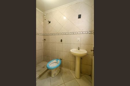 Banheiro de kitnet/studio para alugar com 1 quarto, 45m² em Centro Histórico, Porto Alegre