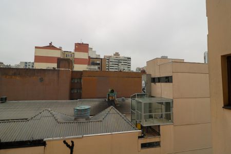 Vista da Sala/Quarto de kitnet/studio para alugar com 1 quarto, 45m² em Centro Histórico, Porto Alegre