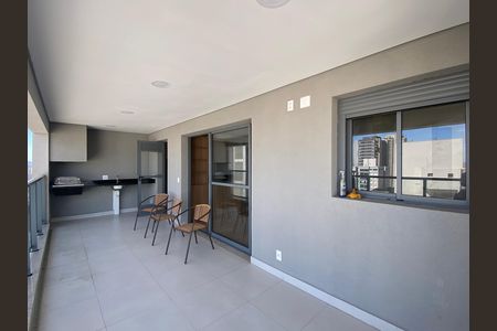 Apartamento para alugar com 124m², 3 quartos e 2 vagasVaranda