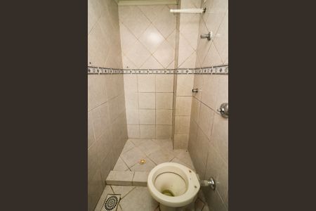 Banheiro de kitnet/studio para alugar com 1 quarto, 45m² em Centro Histórico, Porto Alegre