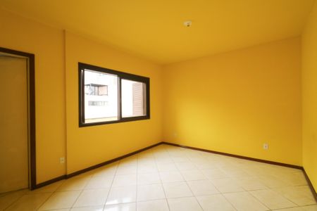 Sala/Quarto de kitnet/studio para alugar com 1 quarto, 45m² em Centro Histórico, Porto Alegre