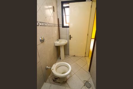 Banheiro de kitnet/studio para alugar com 1 quarto, 45m² em Centro Histórico, Porto Alegre