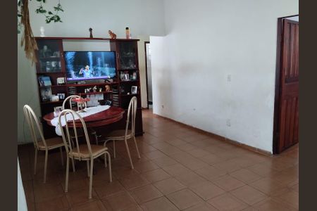 Sala de casa à venda com 2 quartos, 186m² em Realengo, Rio de Janeiro