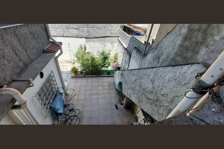 Casa à venda com 186m², 2 quartos e 2 vagas Casa à venda com 186m², 2 quartos e 2 vagasÁrea externa