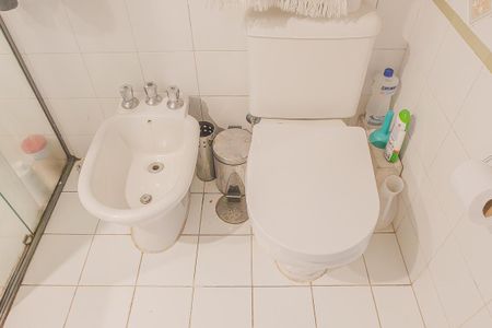 Apartamento à venda com 90m², 2 quartos e 1 vaga Apartamento à venda com 90m², 2 quartos e 1 vagaBanheiro da Suíte