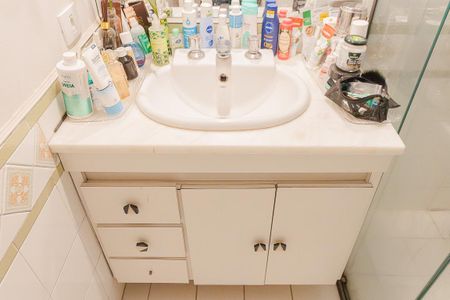 Apartamento à venda com 90m², 2 quartos e 1 vaga Apartamento à venda com 90m², 2 quartos e 1 vagaBanheiro da Suíte