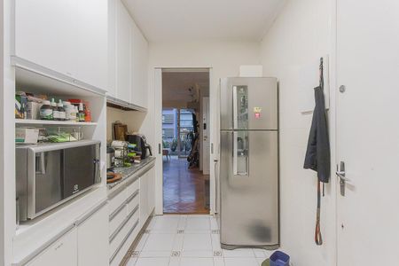 Apartamento à venda com 90m², 2 quartos e 1 vaga Apartamento à venda com 90m², 2 quartos e 1 vagaCozinha