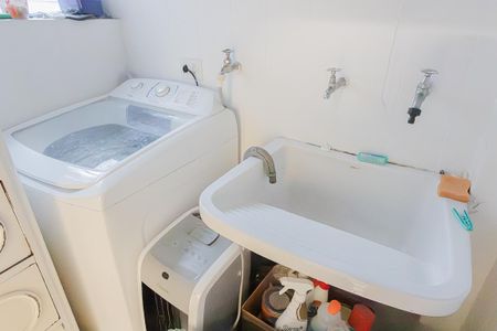 Apartamento à venda com 90m², 2 quartos e 1 vaga Apartamento à venda com 90m², 2 quartos e 1 vagaÁrea de Serviço