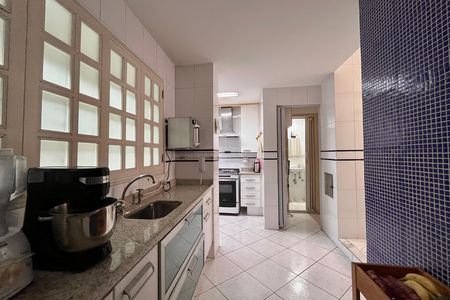 Apartamento à venda com 127m², 3 quartos e 2 vagas Apartamento à venda com 127m², 3 quartos e 2 vagasCozinha