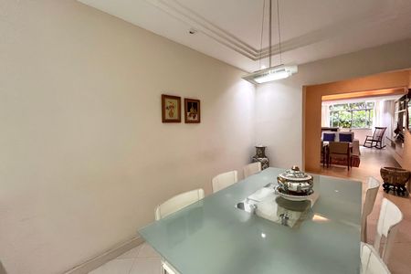 Apartamento à venda com 127m², 3 quartos e 2 vagas Apartamento à venda com 127m², 3 quartos e 2 vagasSala de Jantar