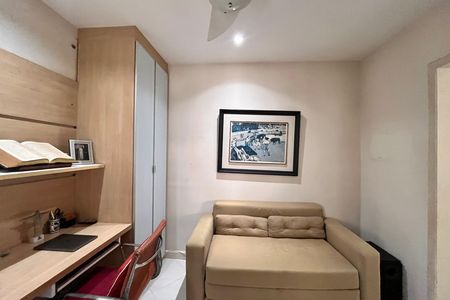 Apartamento à venda com 127m², 3 quartos e 2 vagas Apartamento à venda com 127m², 3 quartos e 2 vagasEscritório