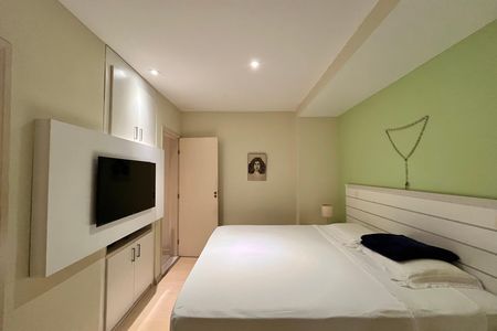 Apartamento à venda com 127m², 3 quartos e 2 vagas Apartamento à venda com 127m², 3 quartos e 2 vagasSuite