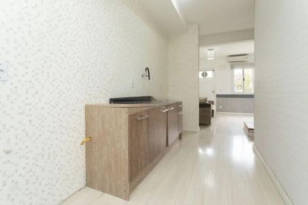 Cozinha de casa para alugar com 3 quartos, 72m² em Sarandi, Porto Alegre