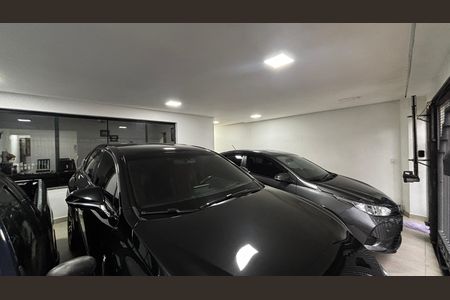 Garagem de casa à venda com 2 quartos, 240m² em Vila Sao Joao, Santo André