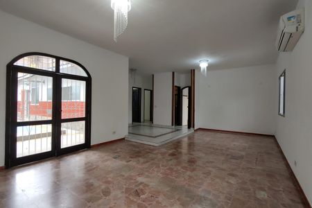 Sala de casa para alugar com 3 quartos, 236m² em Anil, Rio de Janeiro