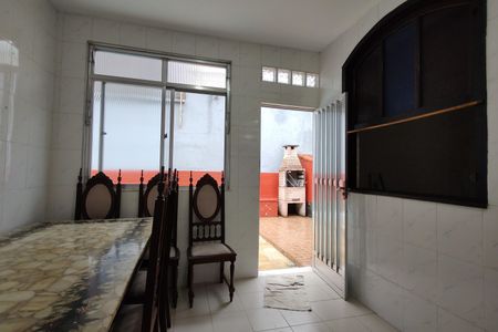 Casa para alugar com 236m², 3 quartos e 3 vagas Casa para alugar com 236m², 3 quartos e 3 vagasCopa
