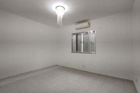 Casa para alugar com 236m², 3 quartos e 3 vagas Casa para alugar com 236m², 3 quartos e 3 vagasQuarto 3 - Suíte
