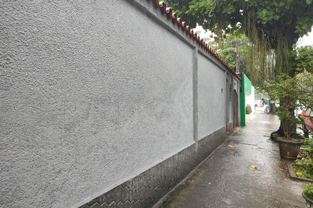 Casa para alugar com 236m², 3 quartos e 3 vagas Casa para alugar com 236m², 3 quartos e 3 vagasFachada