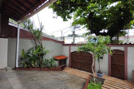 Casa para alugar com 236m², 3 quartos e 3 vagas Casa para alugar com 236m², 3 quartos e 3 vagasGaragem