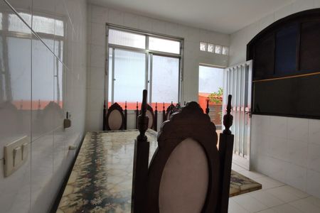 Casa para alugar com 236m², 3 quartos e 3 vagas Casa para alugar com 236m², 3 quartos e 3 vagasCopa