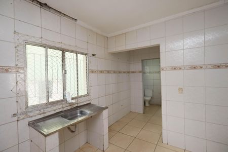 Cozinha  de casa para alugar com 1 quarto, 60m² em Vila Gustavo, São Paulo