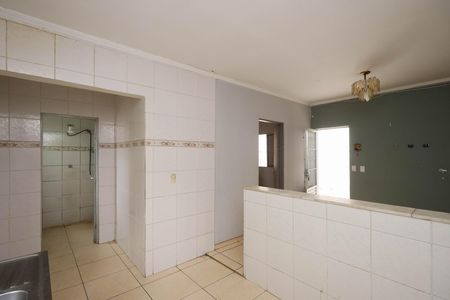 Cozinha  de casa para alugar com 1 quarto, 60m² em Vila Gustavo, São Paulo