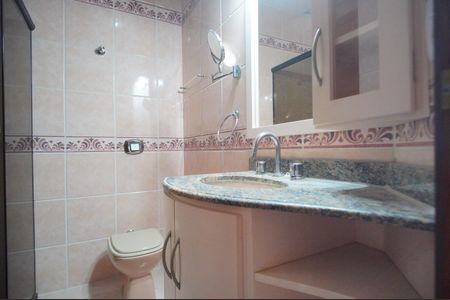 Casa de condomínio para alugar com 165m², 3 quartos e 4 vagasBanheiro da Suíte
