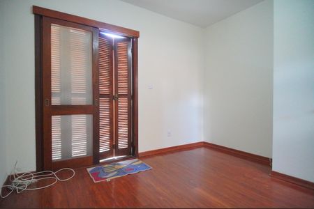 Casa de condomínio para alugar com 165m², 3 quartos e 4 vagasQuarto 2