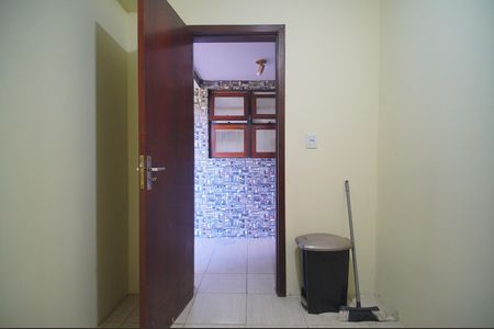 Casa de condomínio para alugar com 165m², 3 quartos e 4 vagasQuarto de Serviço