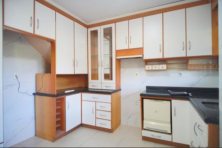 Casa de condomínio para alugar com 165m², 3 quartos e 4 vagasCozinha