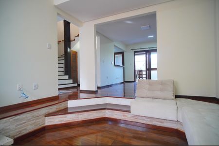 Casa de condomínio para alugar com 165m², 3 quartos e 4 vagasSala
