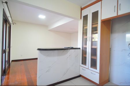 Casa de condomínio para alugar com 165m², 3 quartos e 4 vagasCozinha