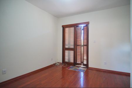 Casa de condomínio para alugar com 165m², 3 quartos e 4 vagasQuarto 2