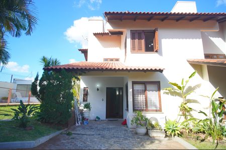 Casa de condomínio para alugar com 165m², 3 quartos e 4 vagasFachada