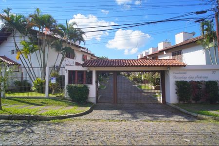 Casa de condomínio para alugar com 165m², 3 quartos e 4 vagasFachada e portaria